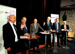 Wirtschaftsdebatte 10 Jahre Commercia 23.5.2016. Foto: Bruno Bührer