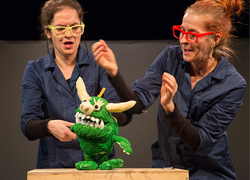 Gustavs Schwestern: Der Tag, an dem Louis gefressen wurde - frei nach dem Bilderbuch von John Fardell | ab 5 Jahren