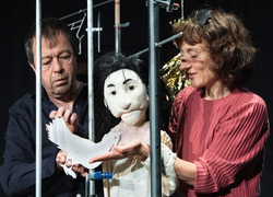 Theater Sgaramusch: Rosa  - PREMIÈRE | ab 5 Jahren